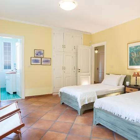 Boutique Andronice Cukaládesz